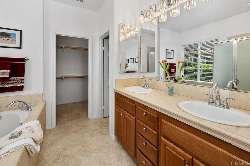 4729 Crater Rim Road Property Photo 22