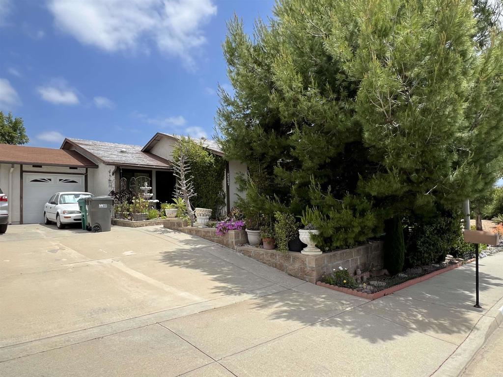 4530 Beverly Glen Drive Property Photo 1