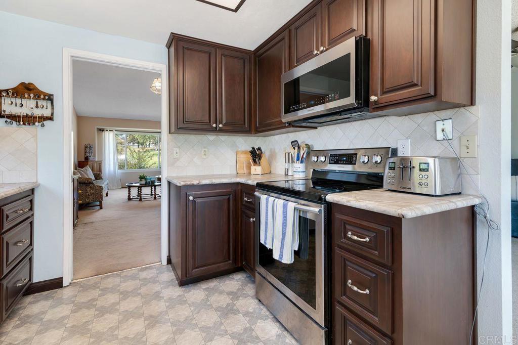 1064 Glen Arbor Drive Property Photo 13