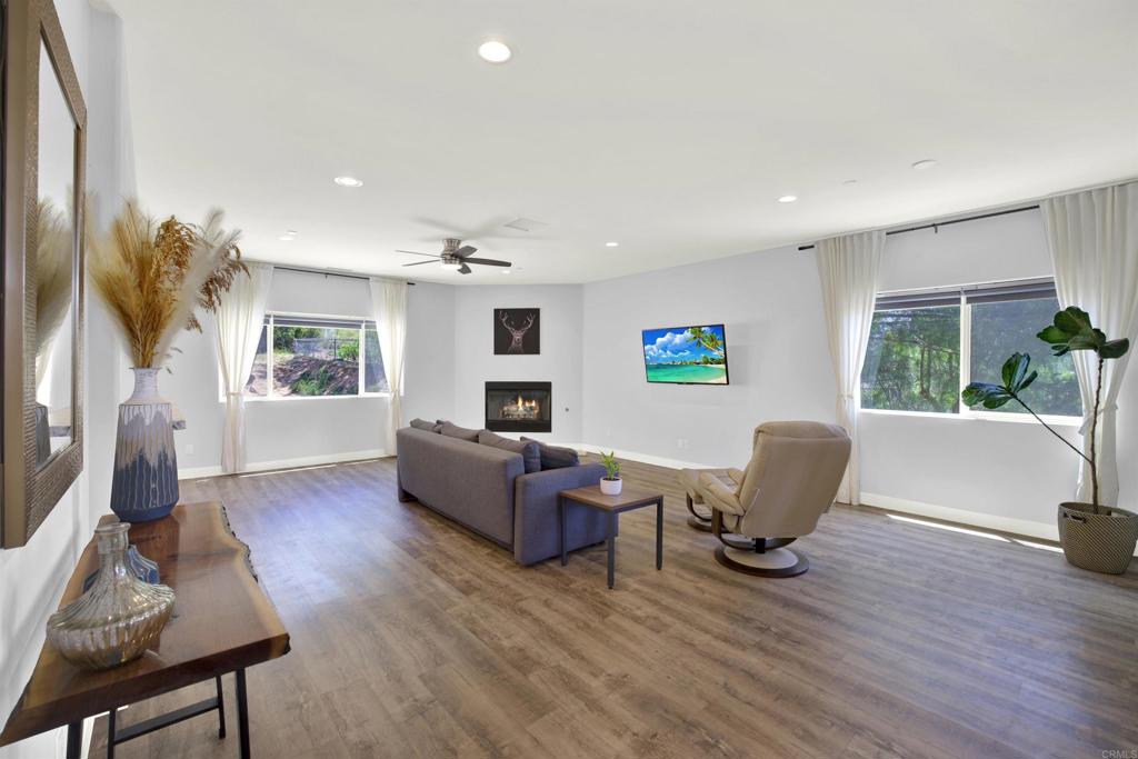 25034 Poderio Dr Property Photo 2
