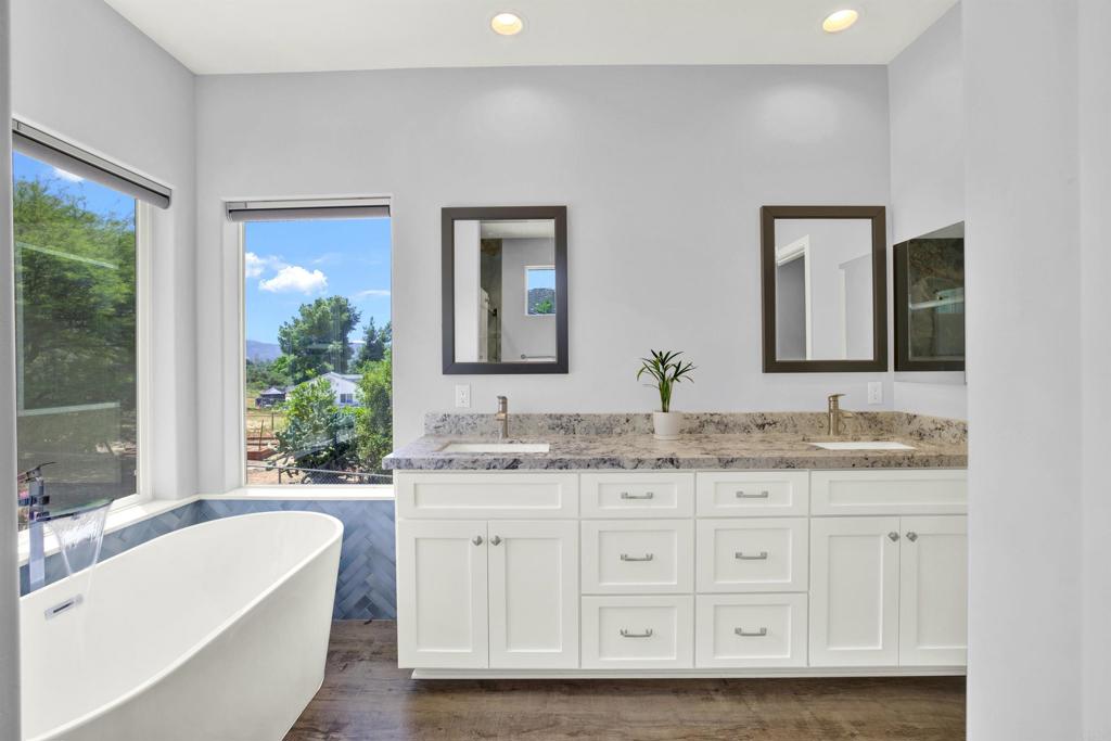 25034 Poderio Dr Property Photo 18