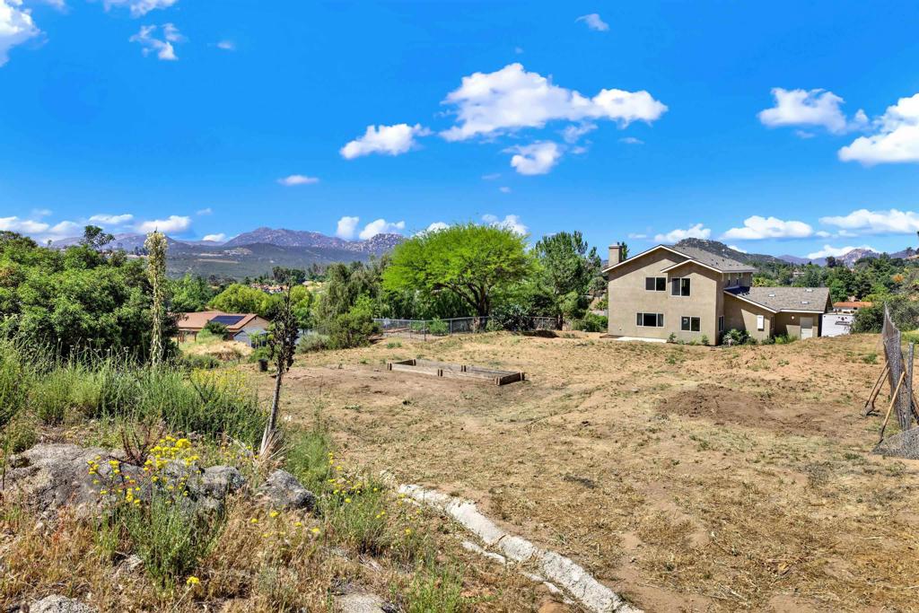 25034 Poderio Dr Property Photo 24