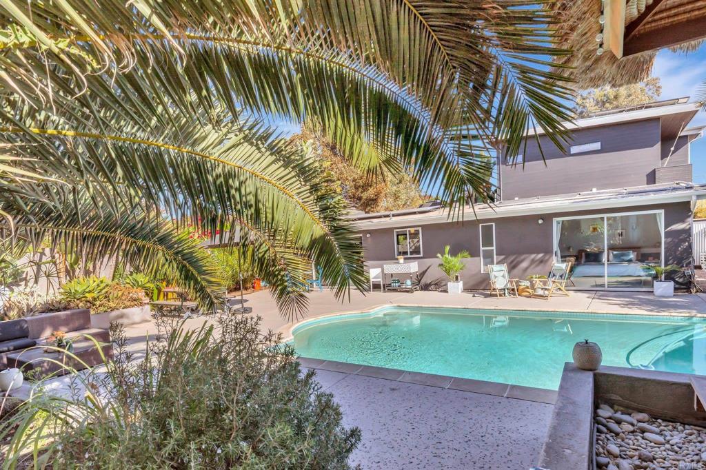 1004 Nardo Road Property Photo 8
