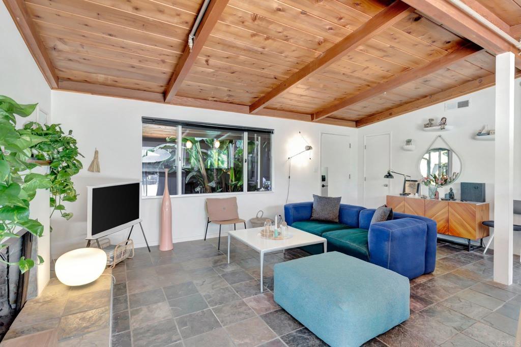 1004 Nardo Road Property Photo 14