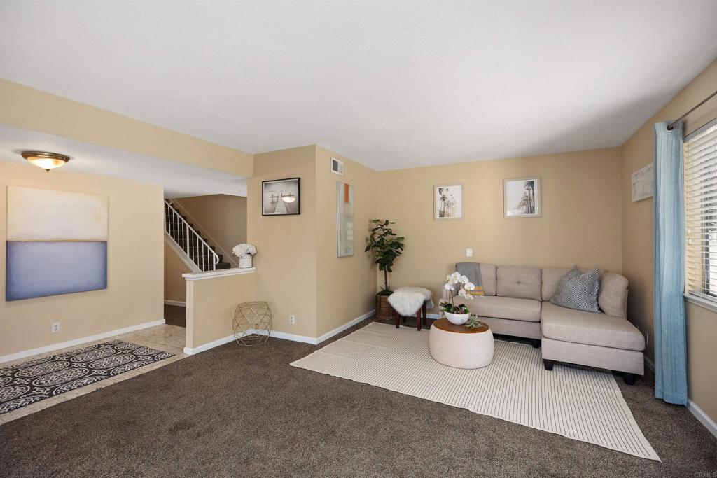15661 Burning Tree Property Photo 6