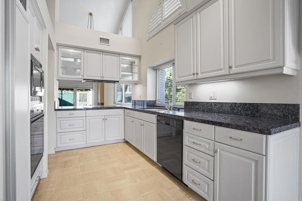 4074 Avenida Brisa Property Photo 7