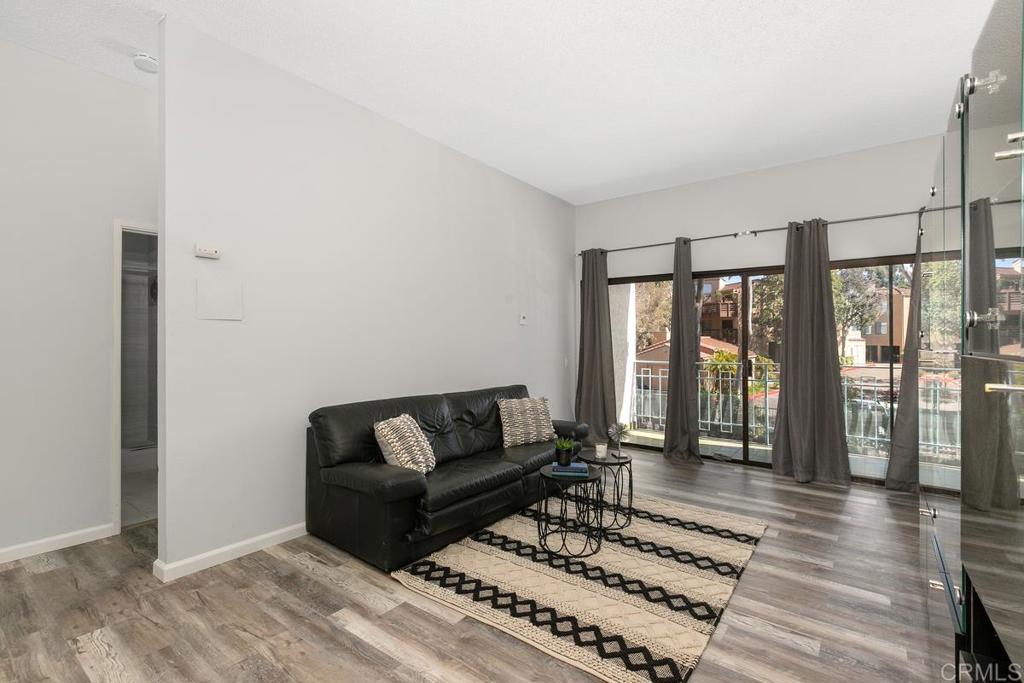 8328 Regents Road 1k Property Photo 1