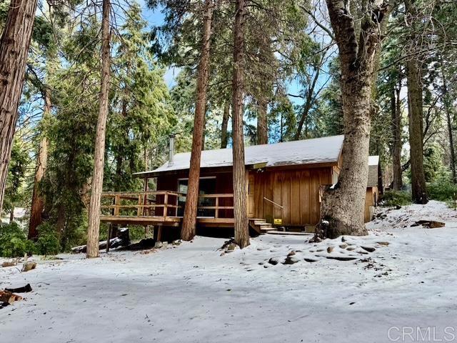 22124 Crestline Road Property Photo 1