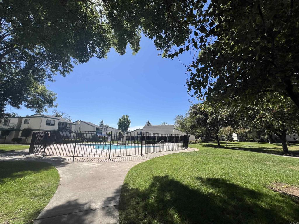 1817 E Grand Avenue 72 Property Photo 15