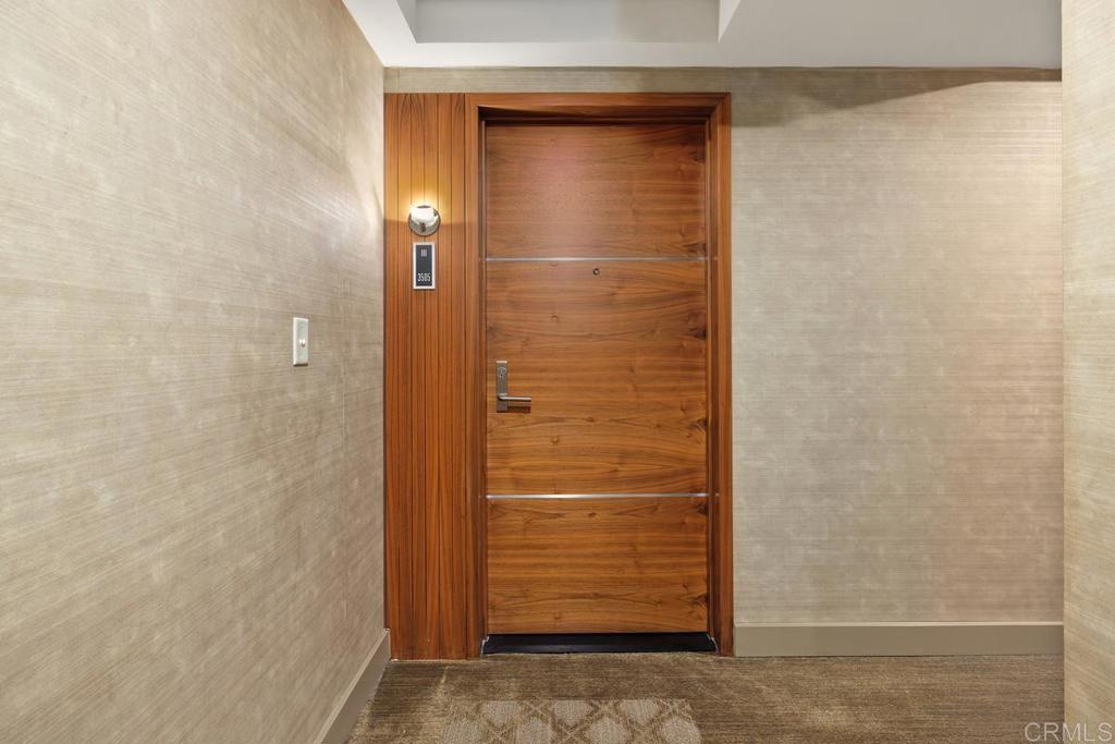 700 W E Street 3505 Property Photo 2