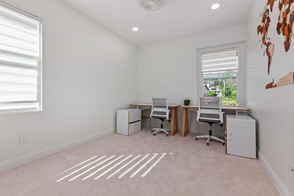 1438 Dolphin Court Property Photo 30