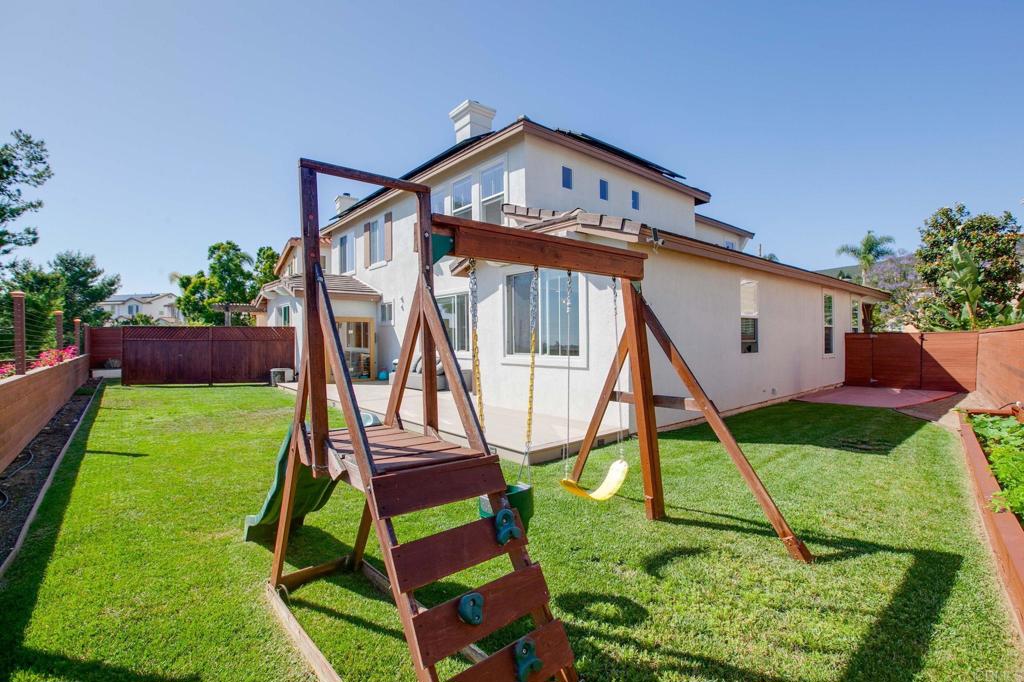 1438 Dolphin Court Property Photo 43