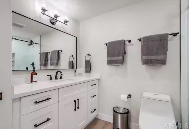 650 Paul Street Property Photo 25