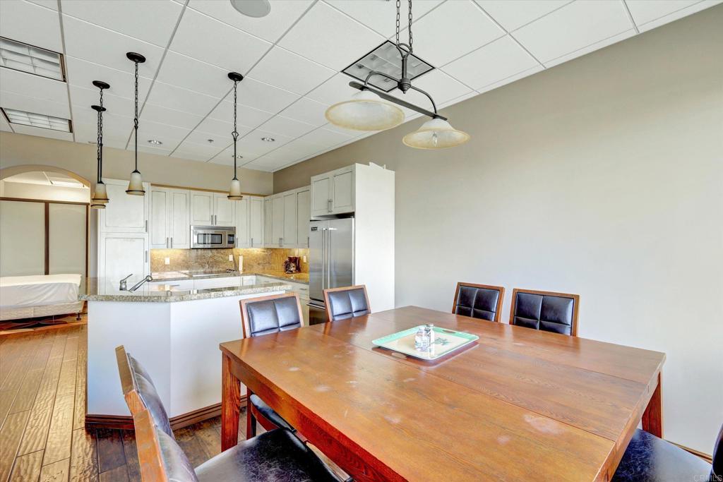 250 S Pacific 106 Property Photo 15