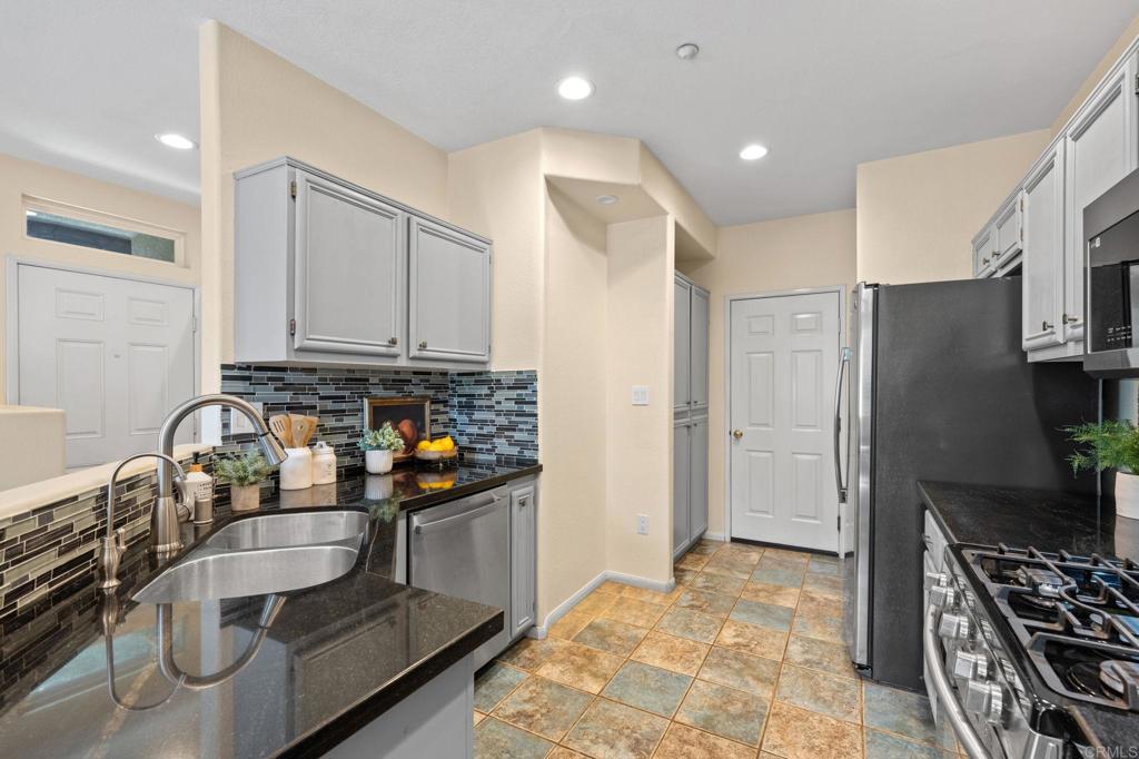 6104 Citracado Cir Property Photo 10
