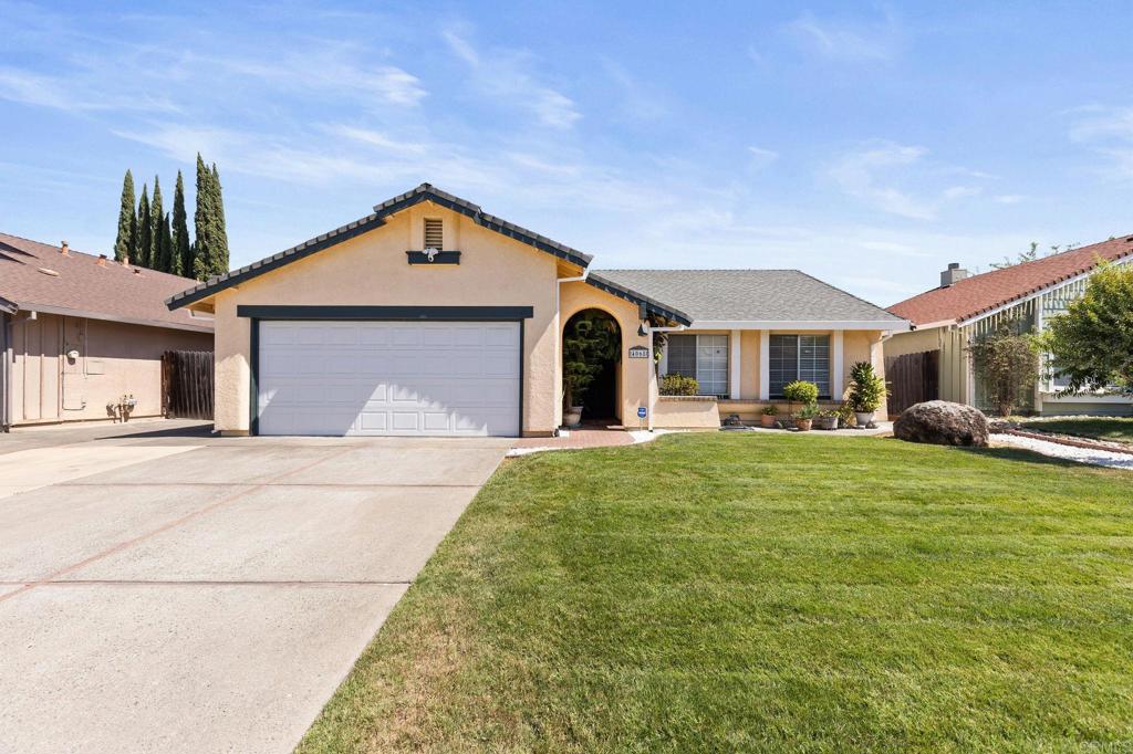 4068 De La Vina Way Property Photo 1