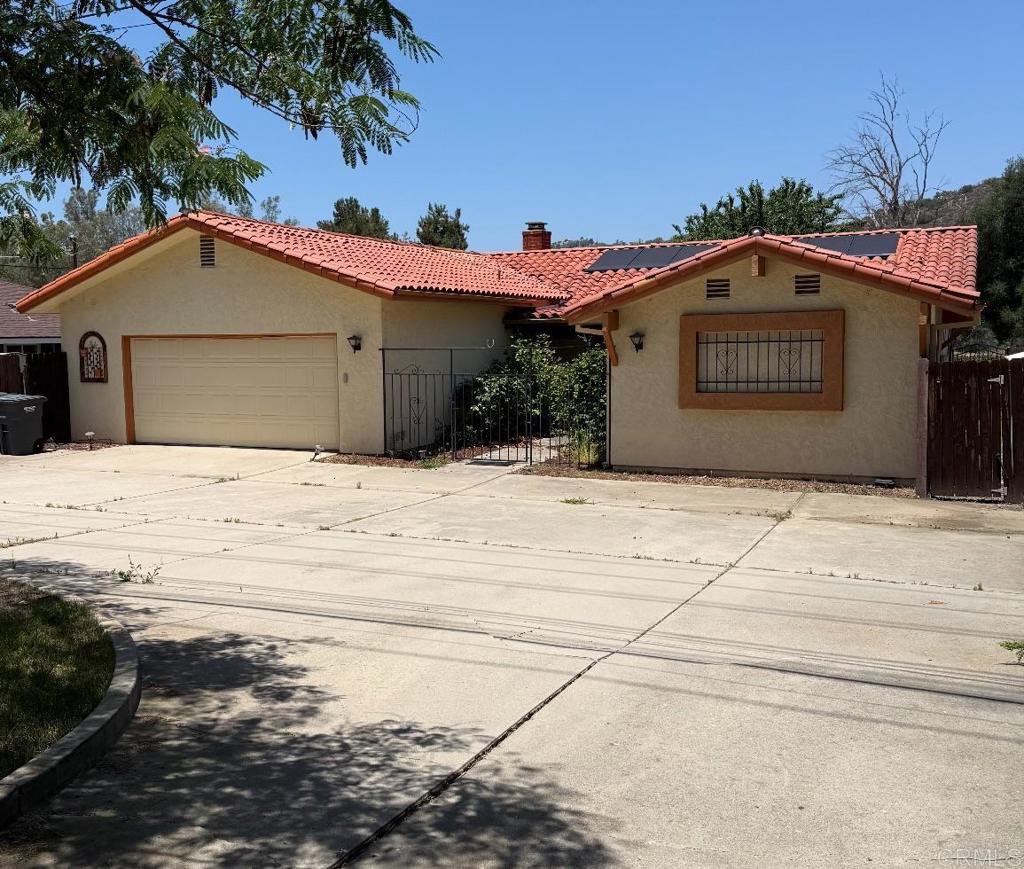 9168 Old Castle Road Property Photo 1