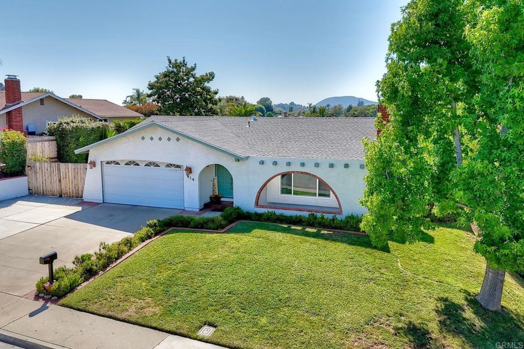 614 Pepper Tree Court Property Photo 1