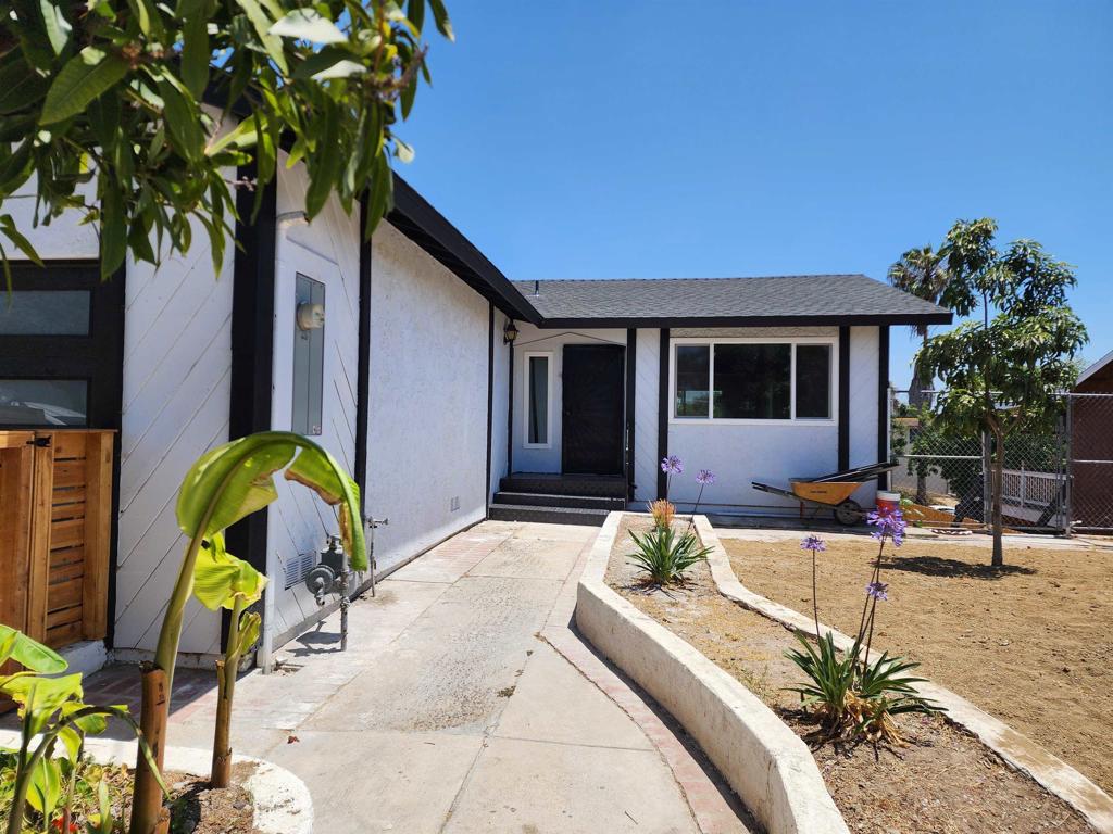 1348 E 6th Street Property Photo 1