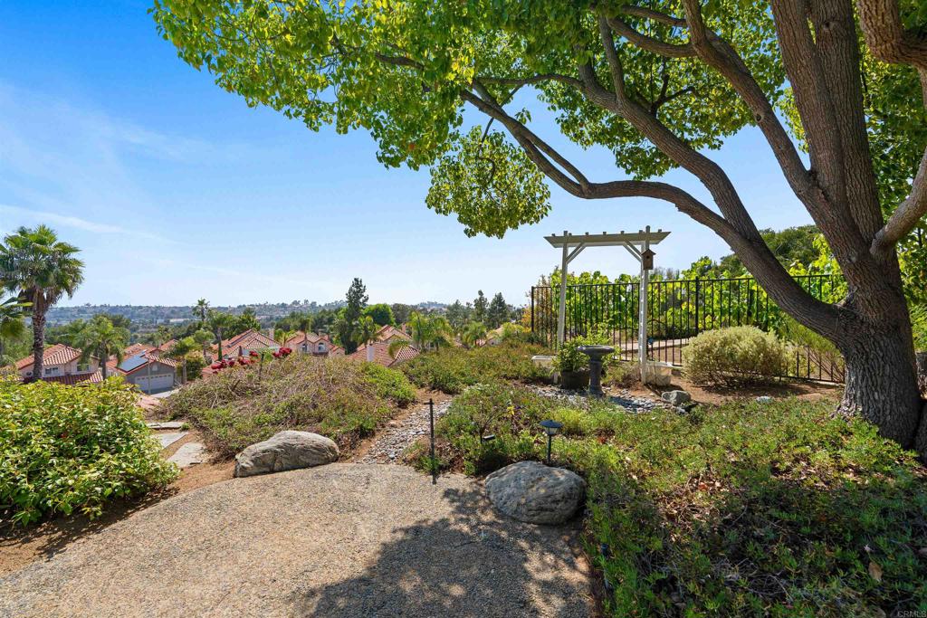 1954 Vineyard Avenue Property Photo 45