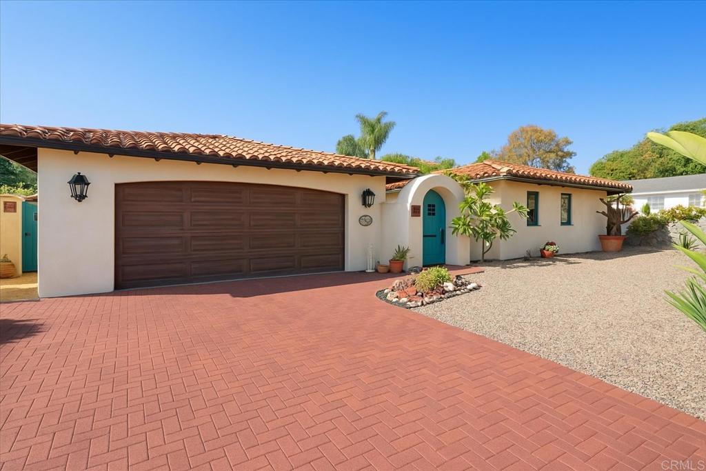 1822 Suemark Property Photo 1
