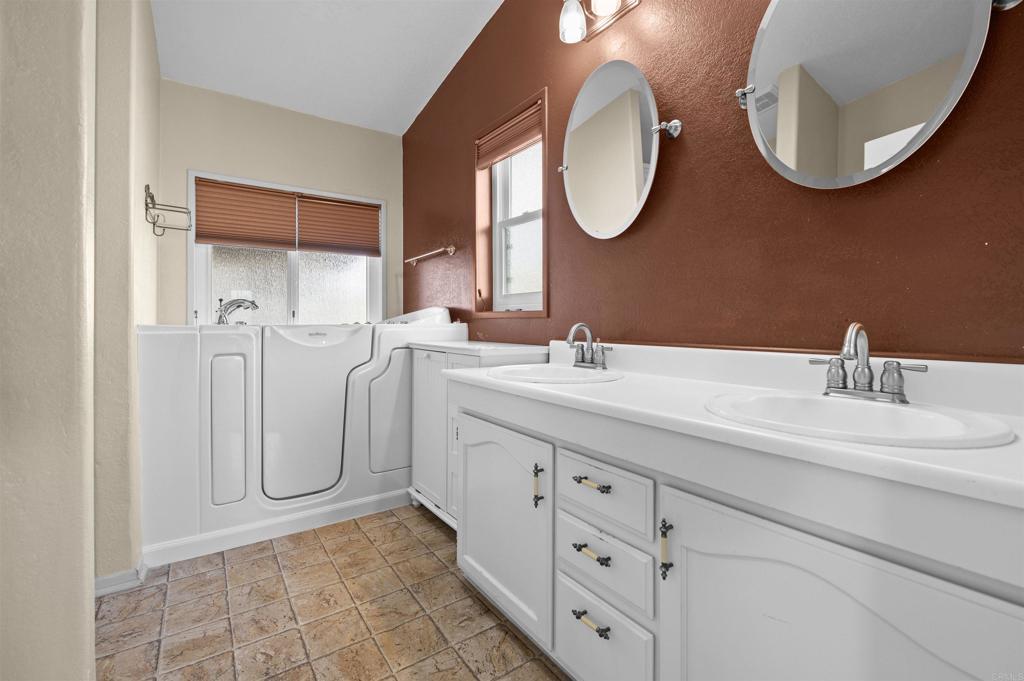 3535 Linda Vista Drive 134 Property Photo 22