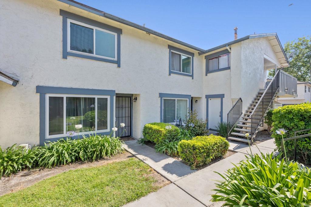 3423 Del Este Way Property Photo 1