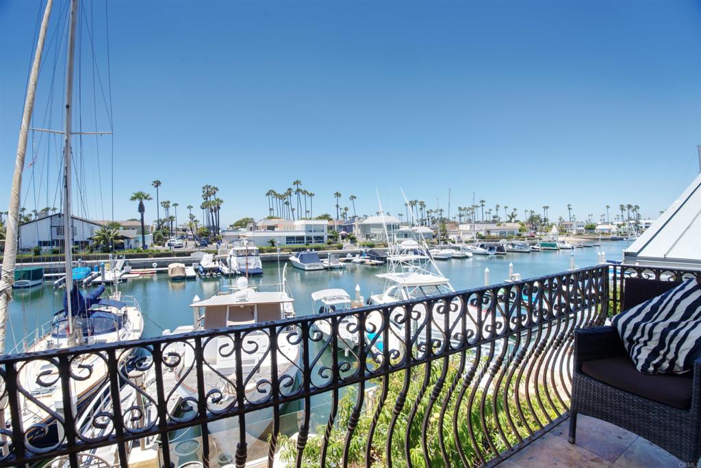 8 Admiralty Cross Property Photo 28