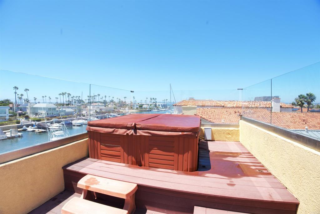 8 Admiralty Cross Property Photo 37