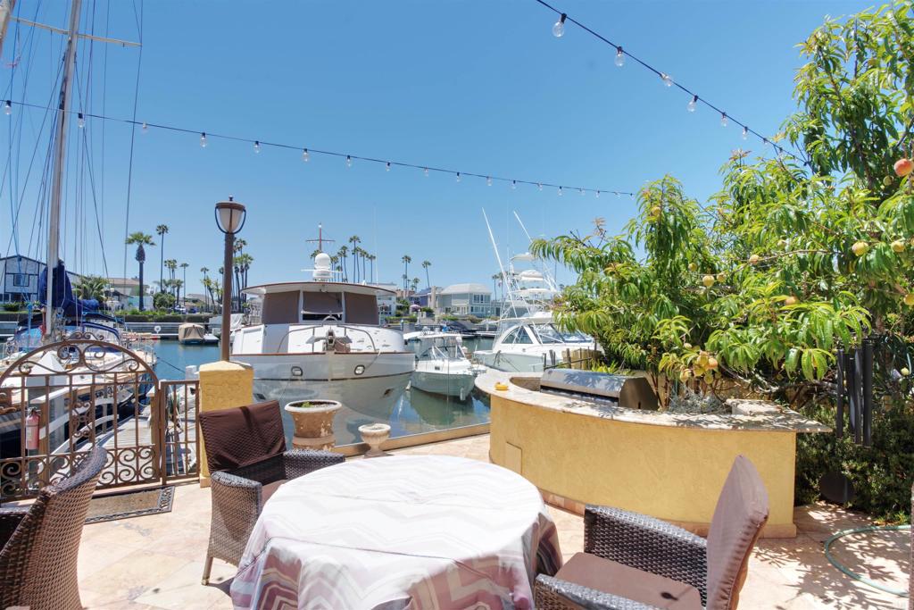 8 Admiralty Cross Property Photo 41