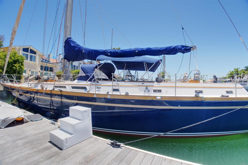 8 Admiralty Cross Property Photo 45