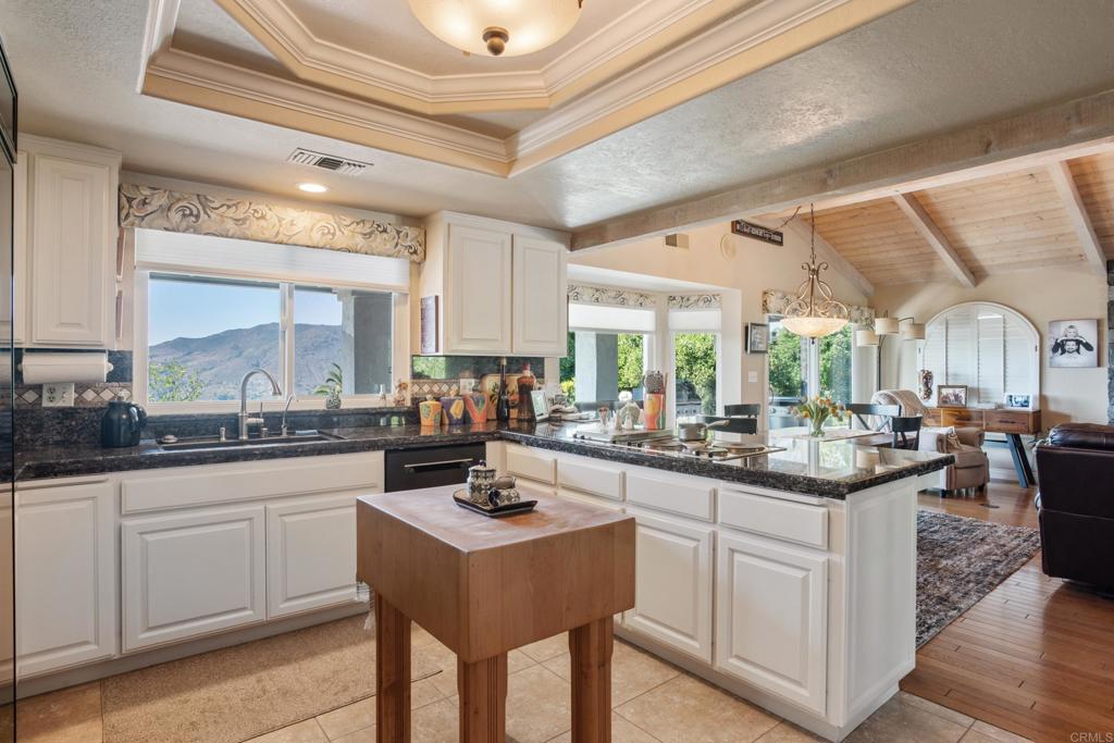 1524 Zutano Lane Property Photo 6