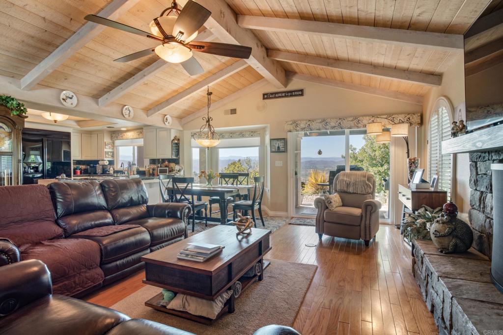 1524 Zutano Lane Property Photo 10