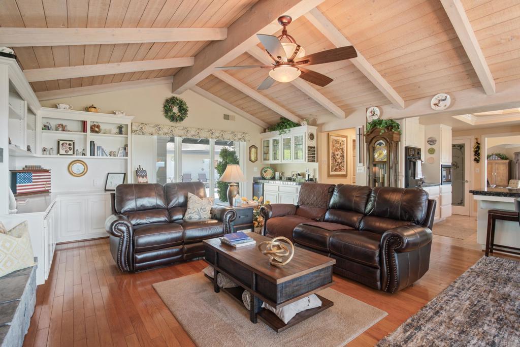 1524 Zutano Lane Property Photo 11