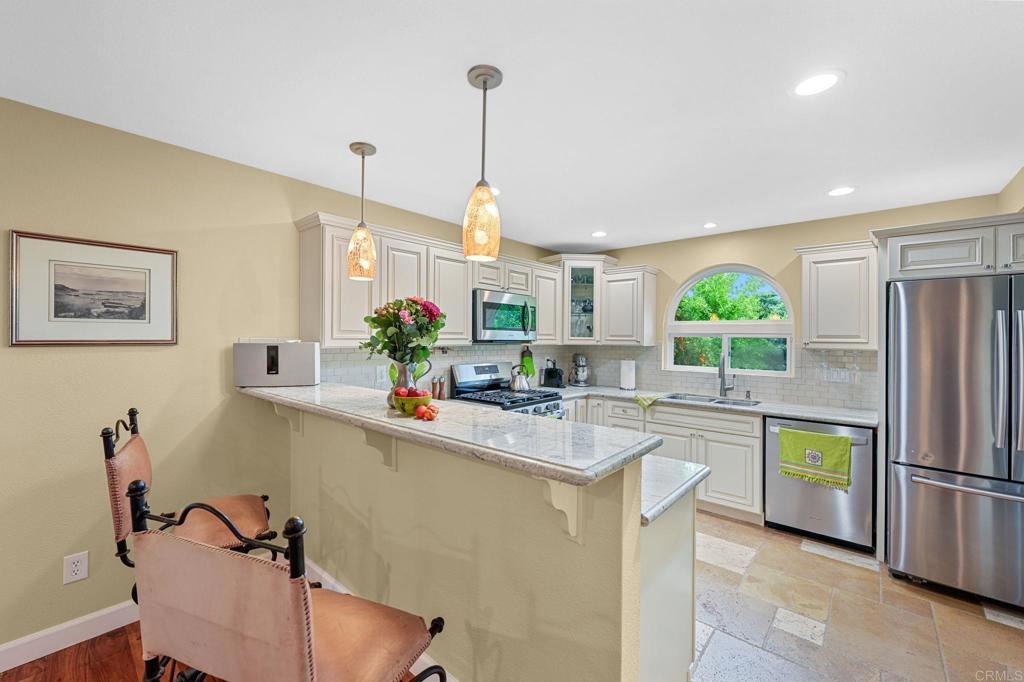 3625 Laketree Drive Property Photo 2