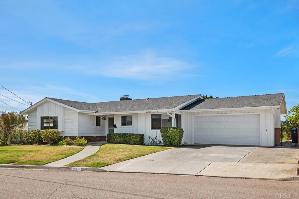 1643 Galway Place Property Photo 1