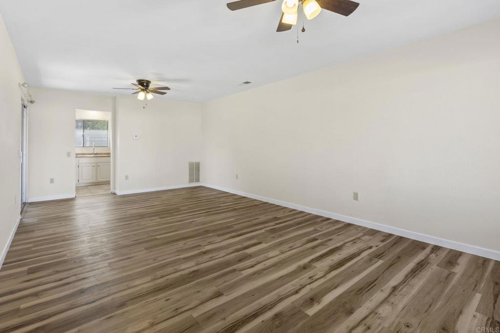 1523 Temple Heights Drive Property Photo 5