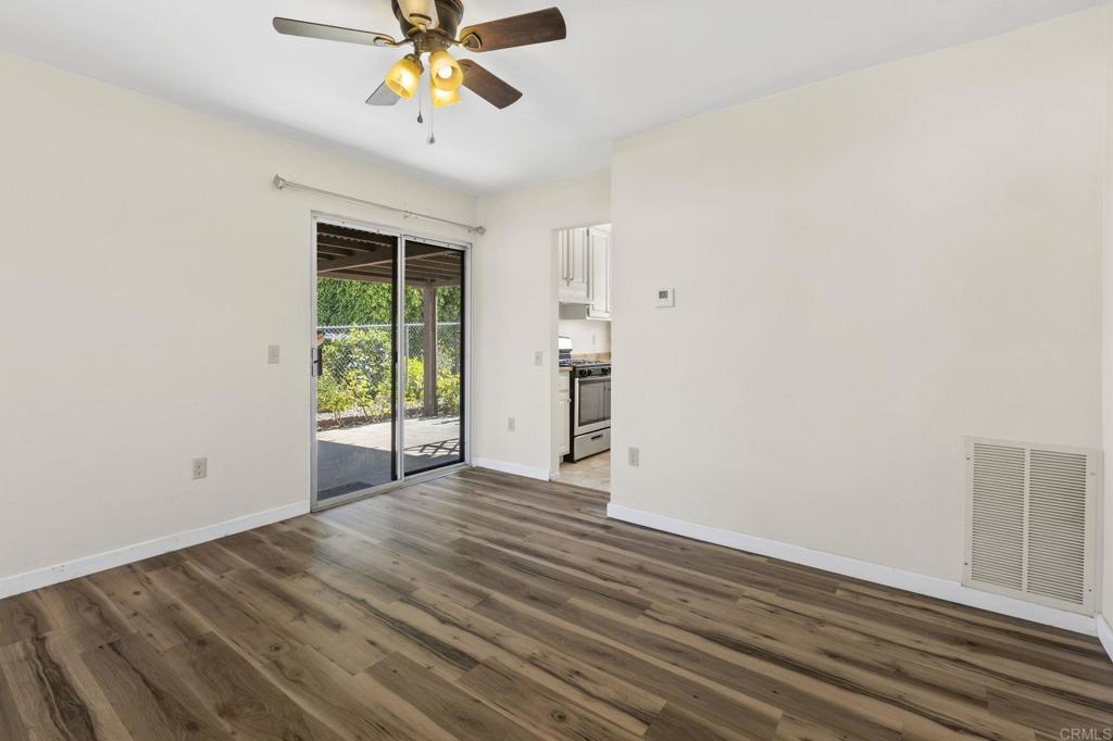 1523 Temple Heights Drive Property Photo 9