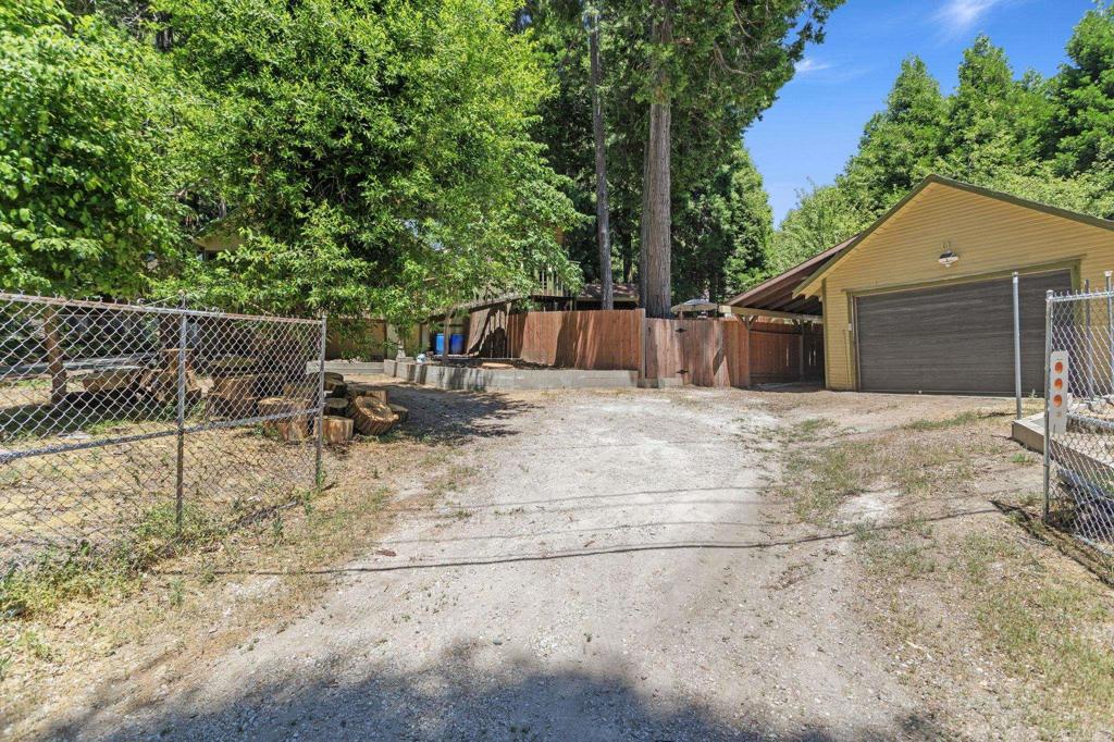 1148 Saturn Way Property Photo 2
