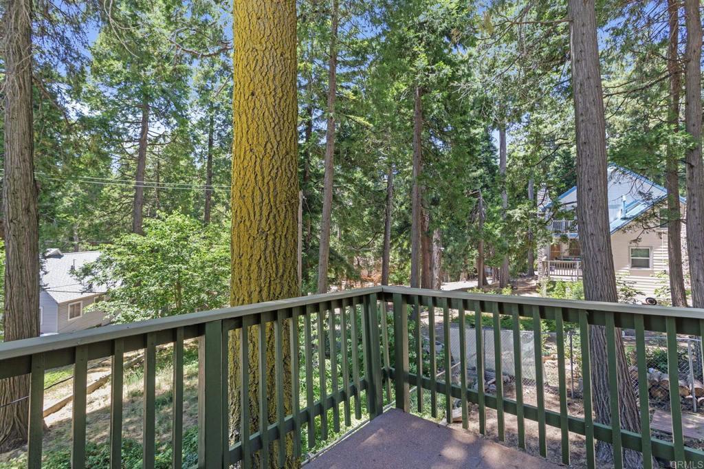 1148 Saturn Way Property Photo 7