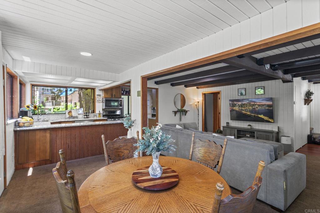1148 Saturn Way Property Photo 13