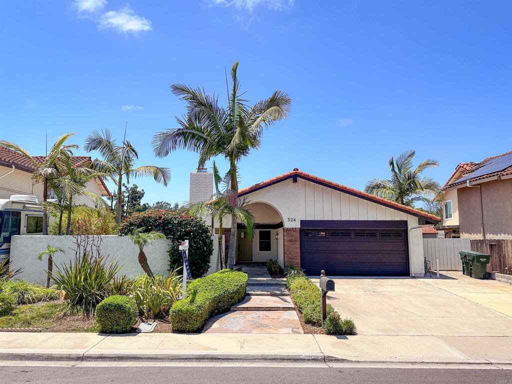 324 Avenida De Las Rosas Property Photo 1