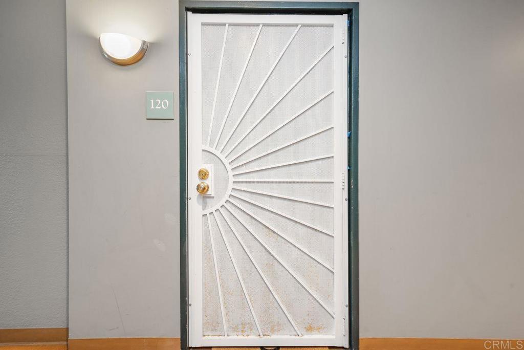 2340 Hosp Way 120 Property Photo 2