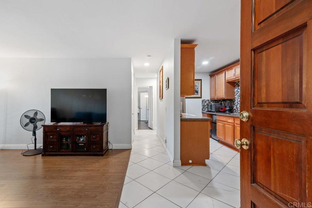 2340 Hosp Way 120 Property Photo 3