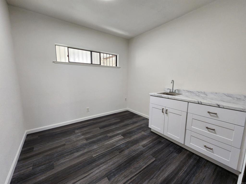 3230 Waring Ct A Property Photo 5