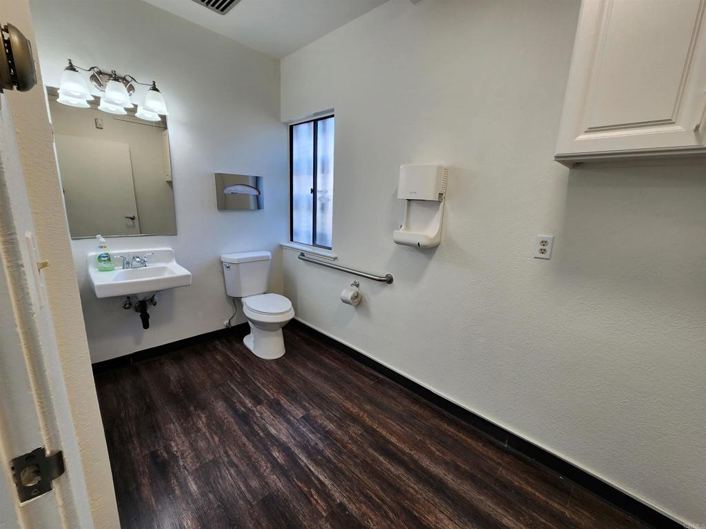 3230 Waring Ct A Property Photo 43