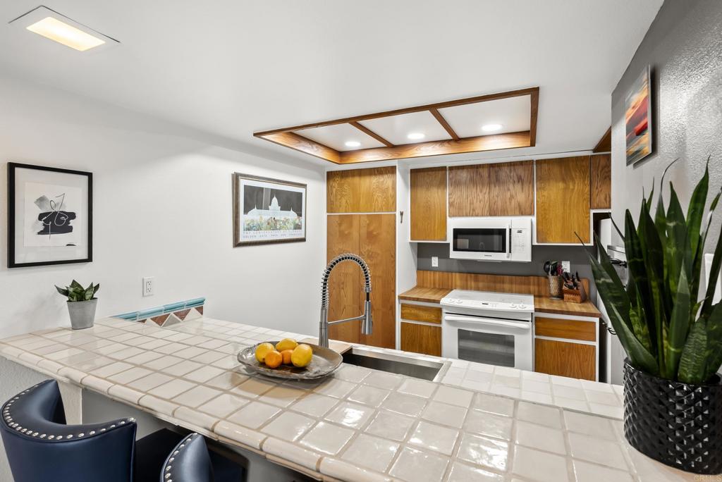 2510 Navarra Drive 506 Property Photo 21