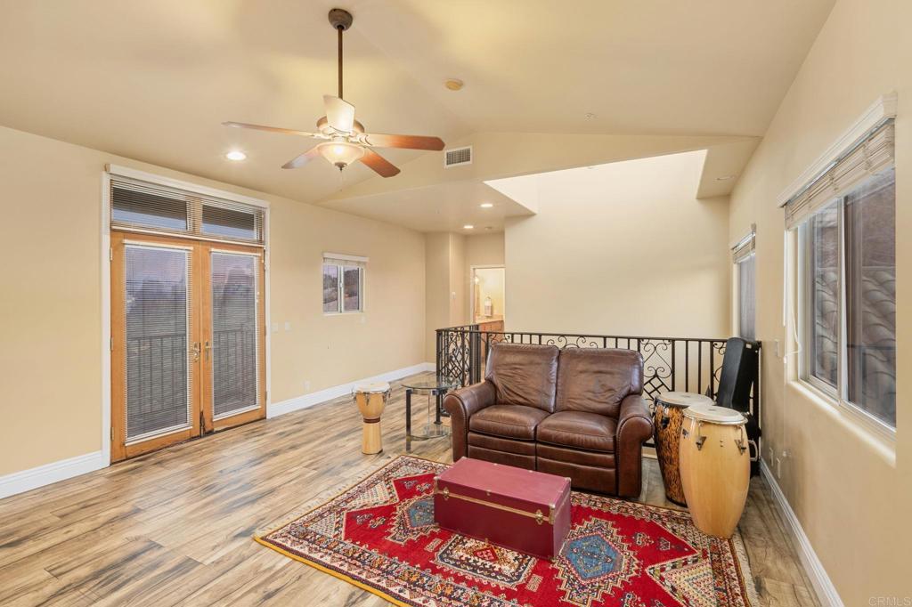 18351 Woods Hill Property Photo 22