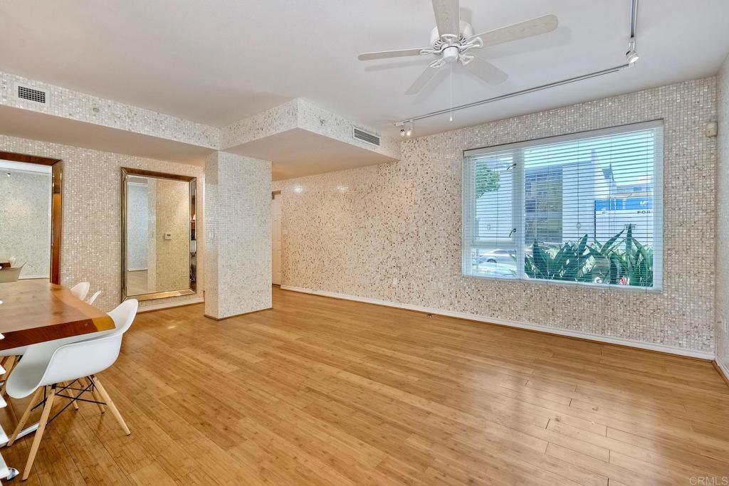 1545 State Street Property Photo 5