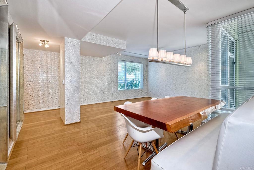 1545 State Street Property Photo 8